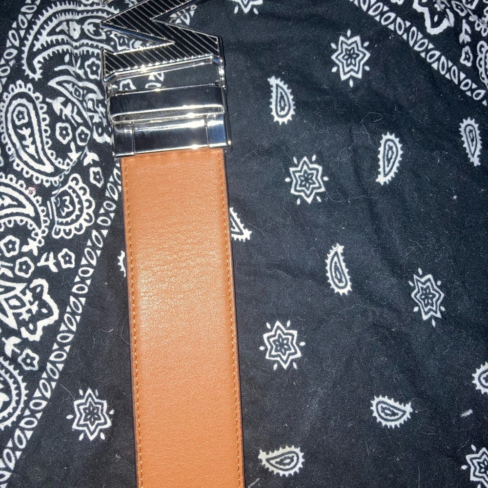 Men’s MCM belt size 30-32 REVERSEABLE
